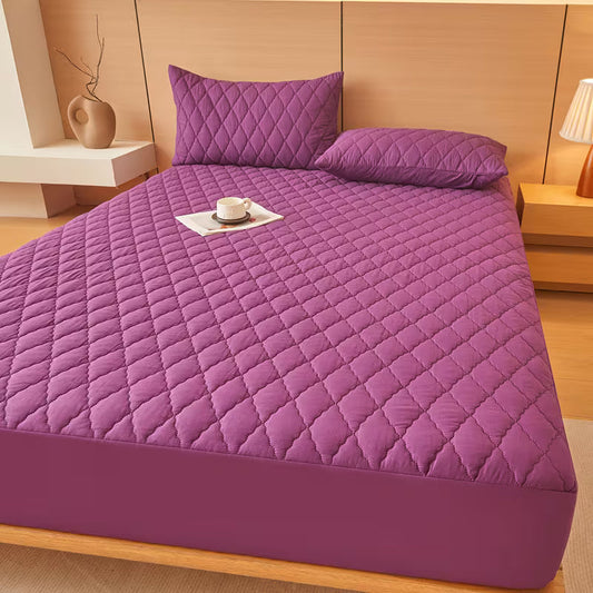 Waterproof Mattress Protector — Fitted, Noiseless & Breathable