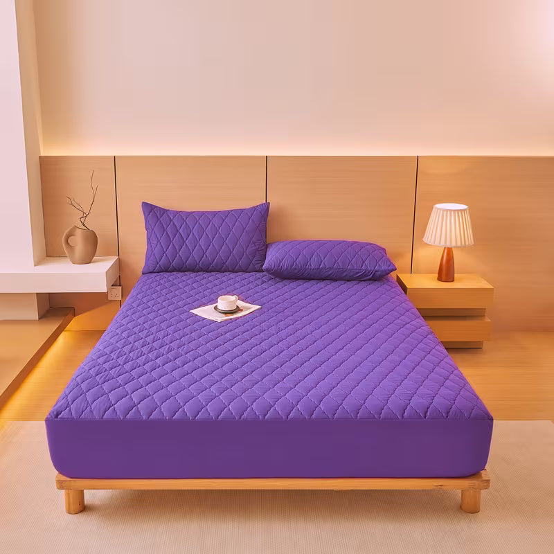 Waterproof Mattress Protector — Fitted, Noiseless & Breathable