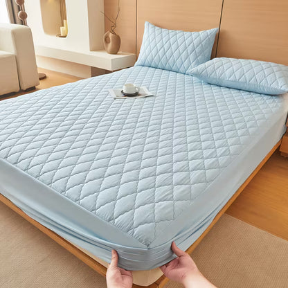 AuraShield Waterproof Mattress Protector — Fitted, Noiseless & Breathable